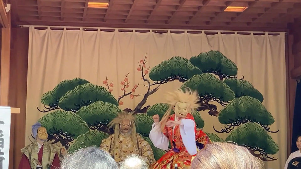 神社　お祭り　神楽　二稲荷山　20240608IMG_9888